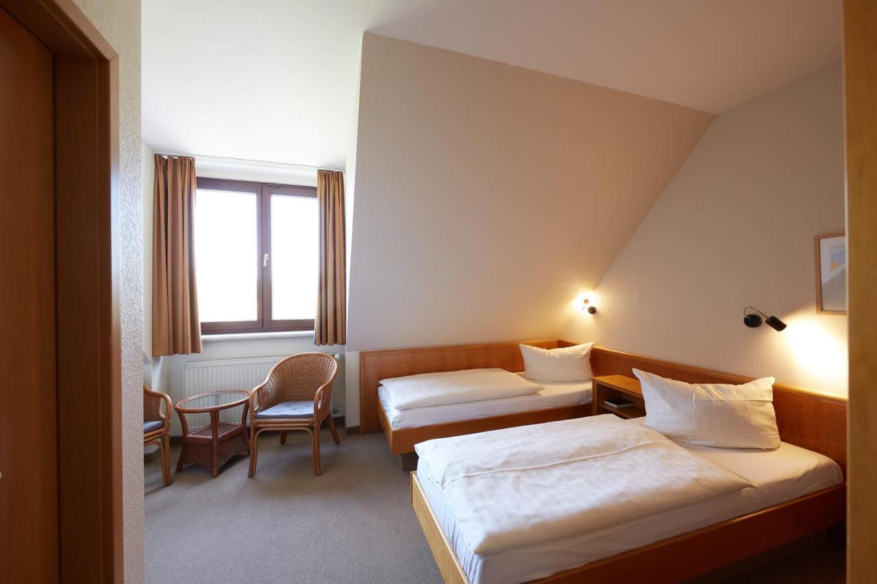 Hotel Garni Zum Eichwerder Templin Exterior foto